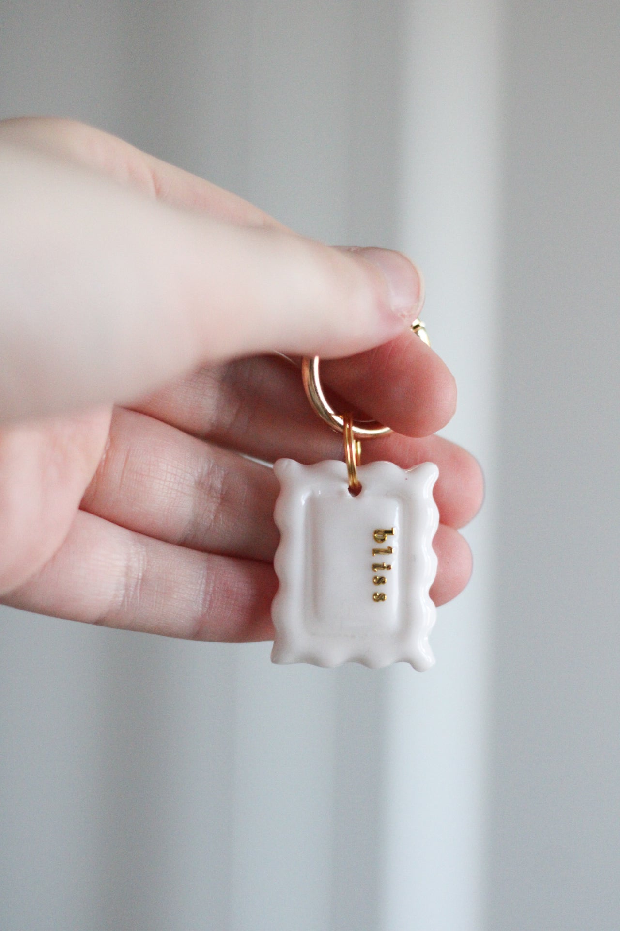Post stamp tag