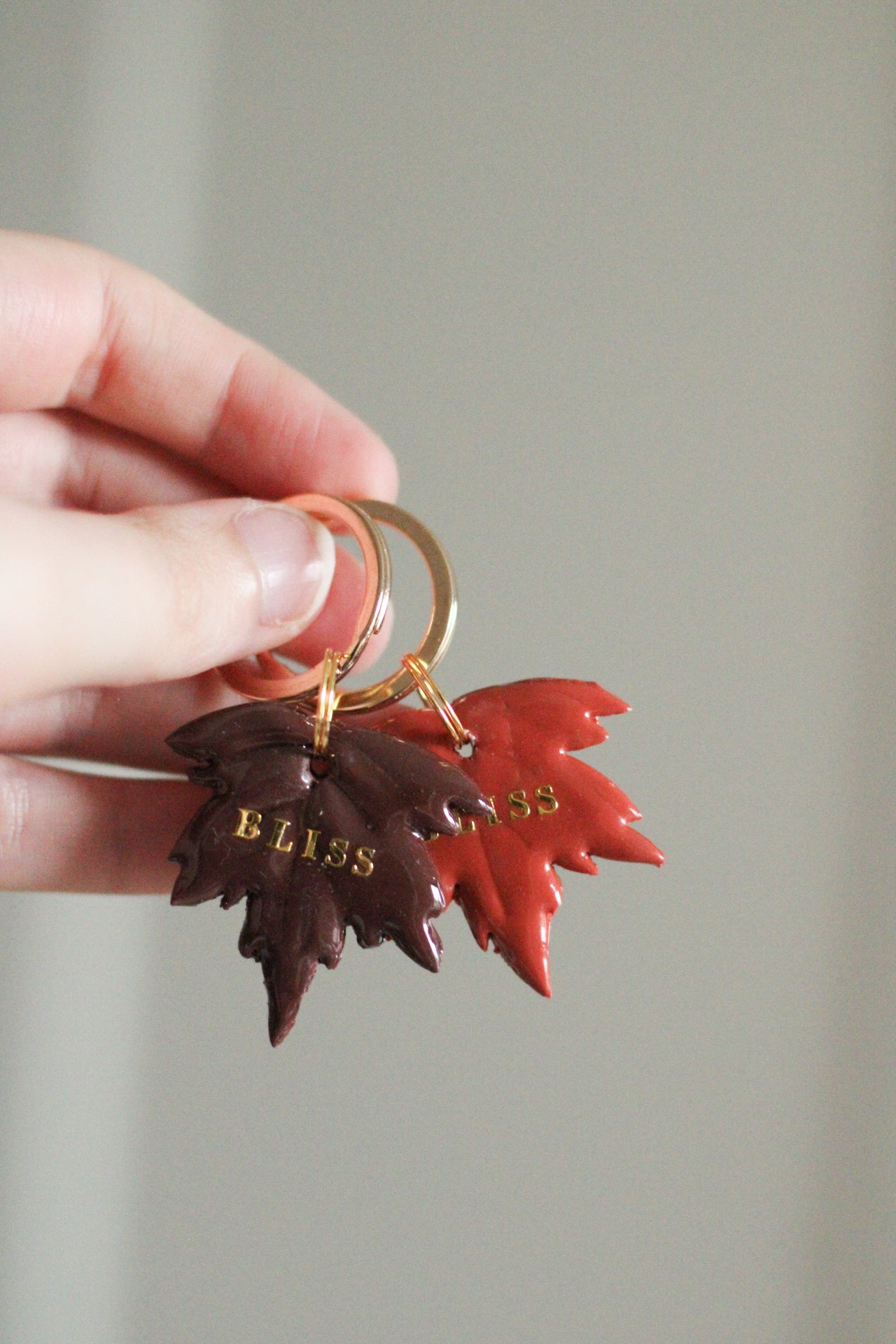 Maple leaf tag